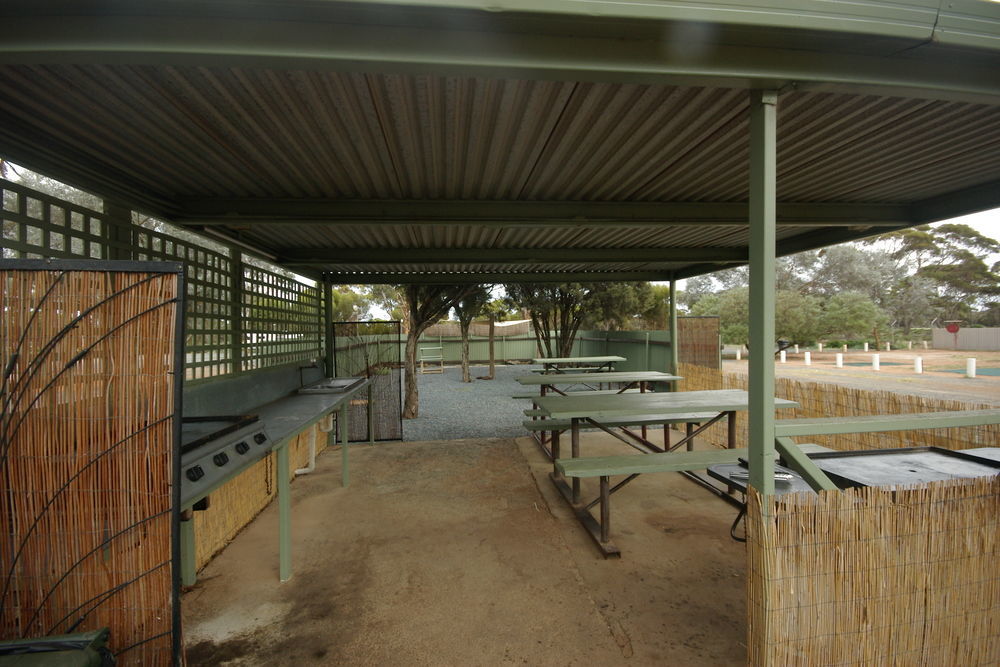 Acclaim Gateway Caravan Park Dundas Kültér fotó