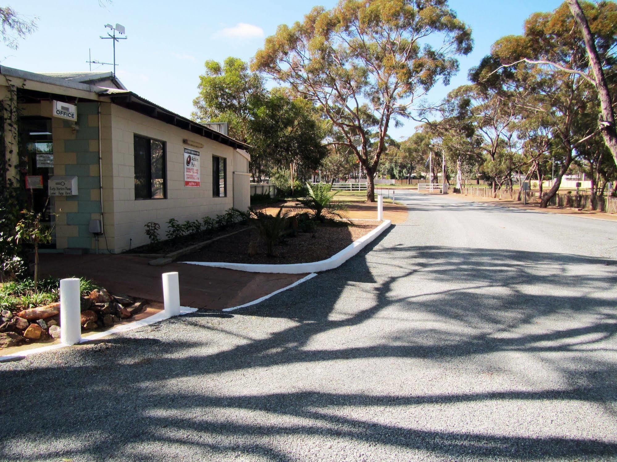 Acclaim Gateway Caravan Park Dundas Kültér fotó